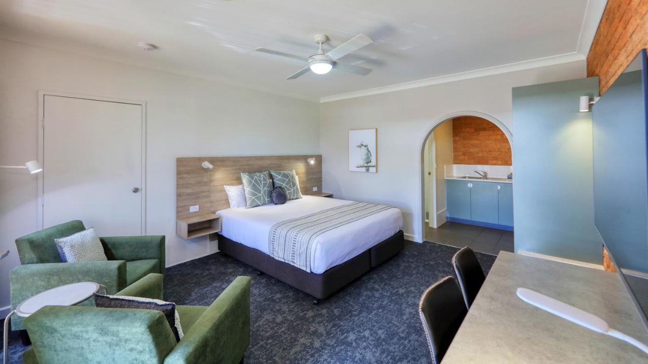Hamilton Henry Parkes Motor Inn Exterior foto