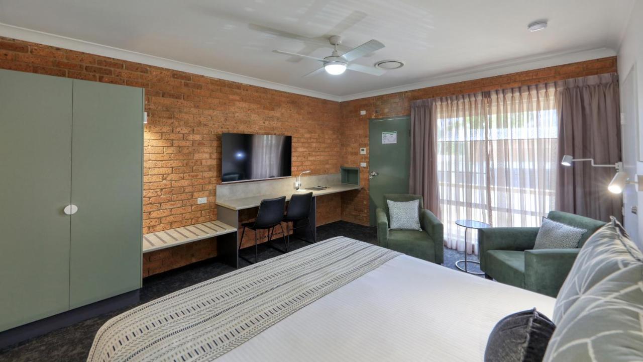 Hamilton Henry Parkes Motor Inn Exterior foto